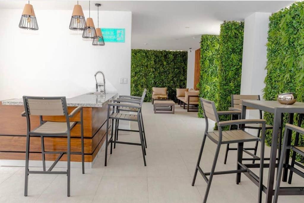 Moderno y lujoso condominio en zona exclusiva San Pedro Sula Exterior foto